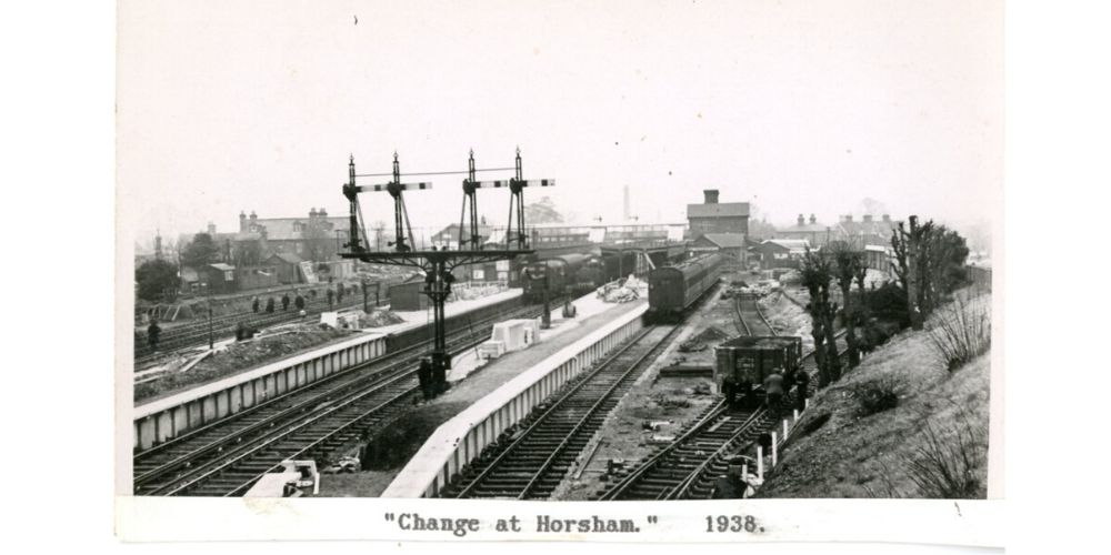 A black and white photo captioned Change at Horsham 1938